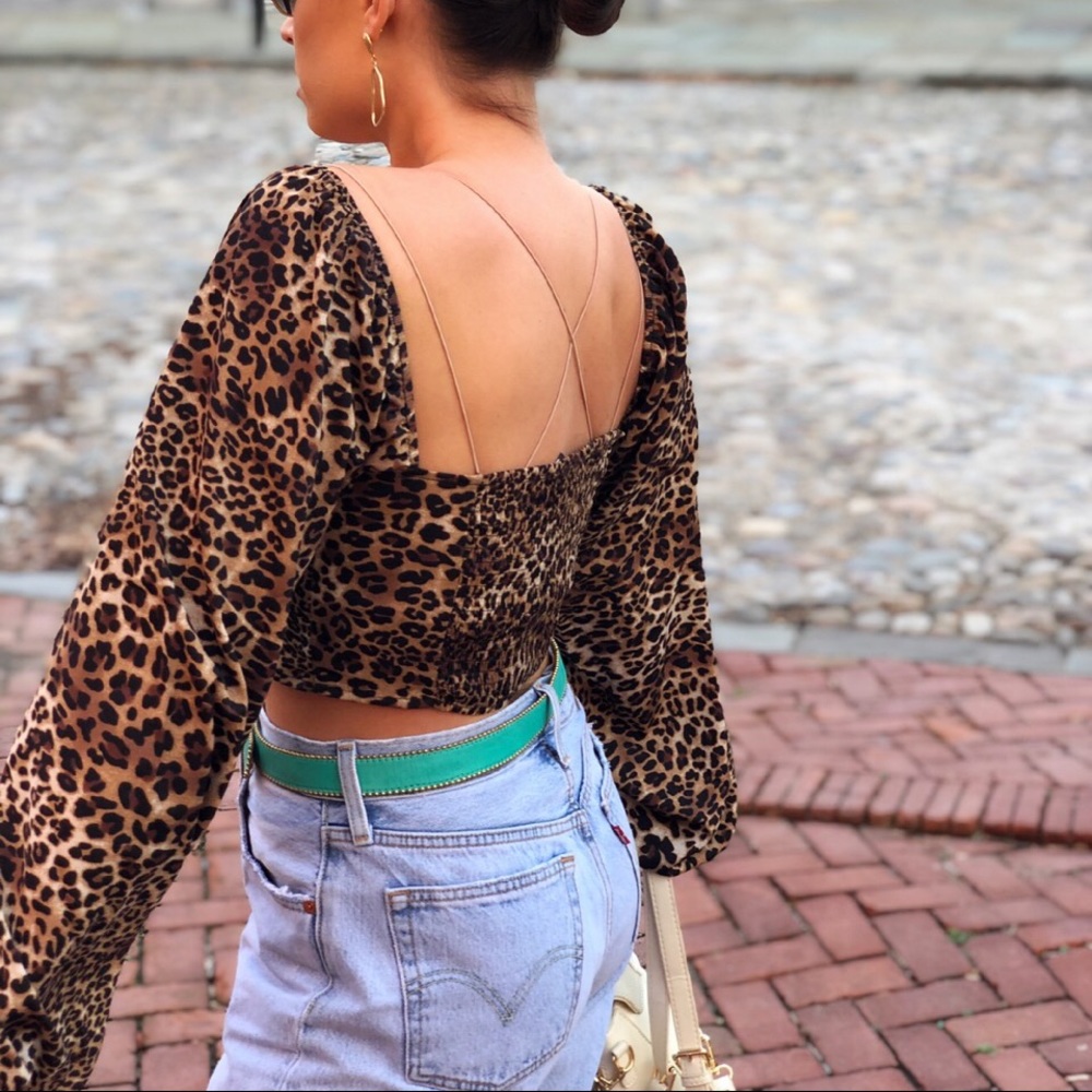 Wore Once! Malone Leopard Puff Sleeve Blouse Top - Picture 6 of 9